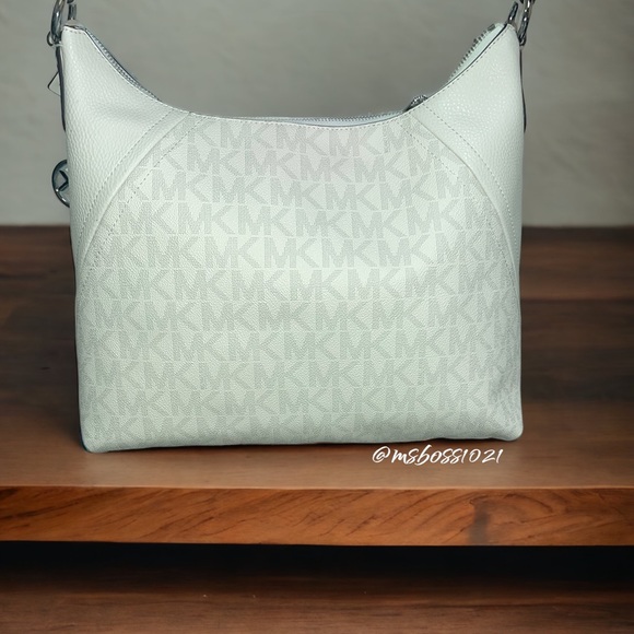 Michael Kors Aria Large Shoulder Bag + Wallet  in White/Allum NEW - Picture 2 of 10